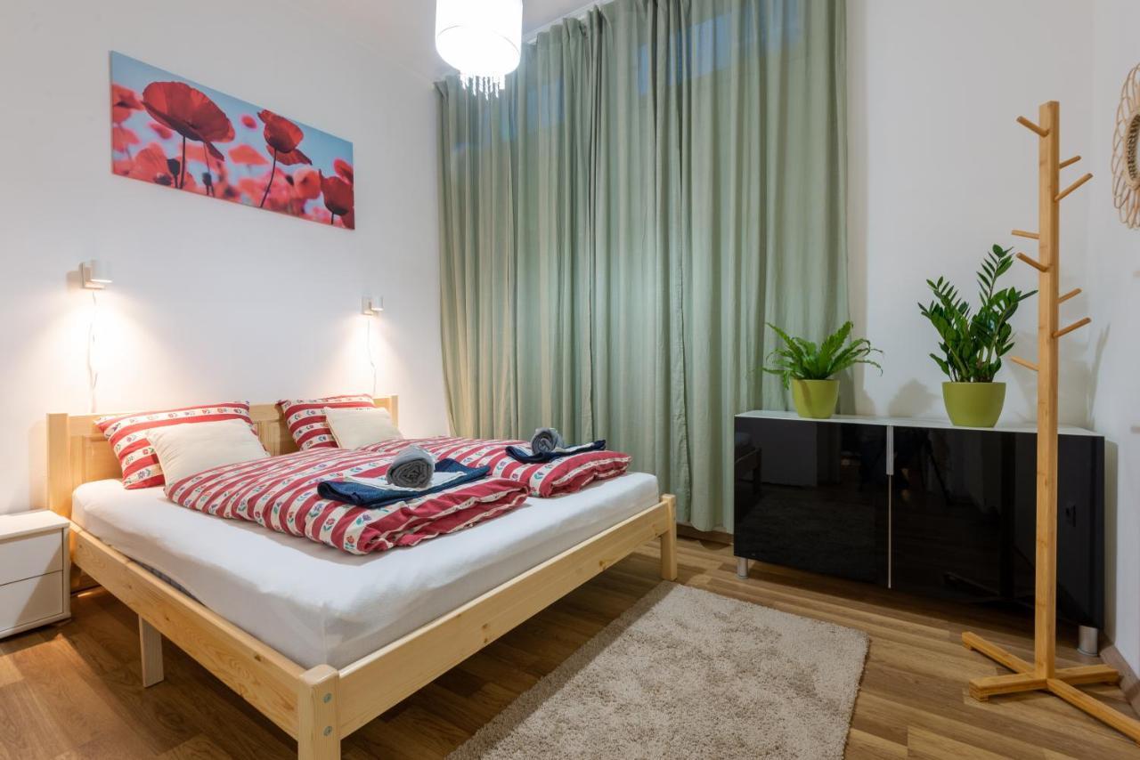 Inside Edge Apartment Budapest Exterior photo
